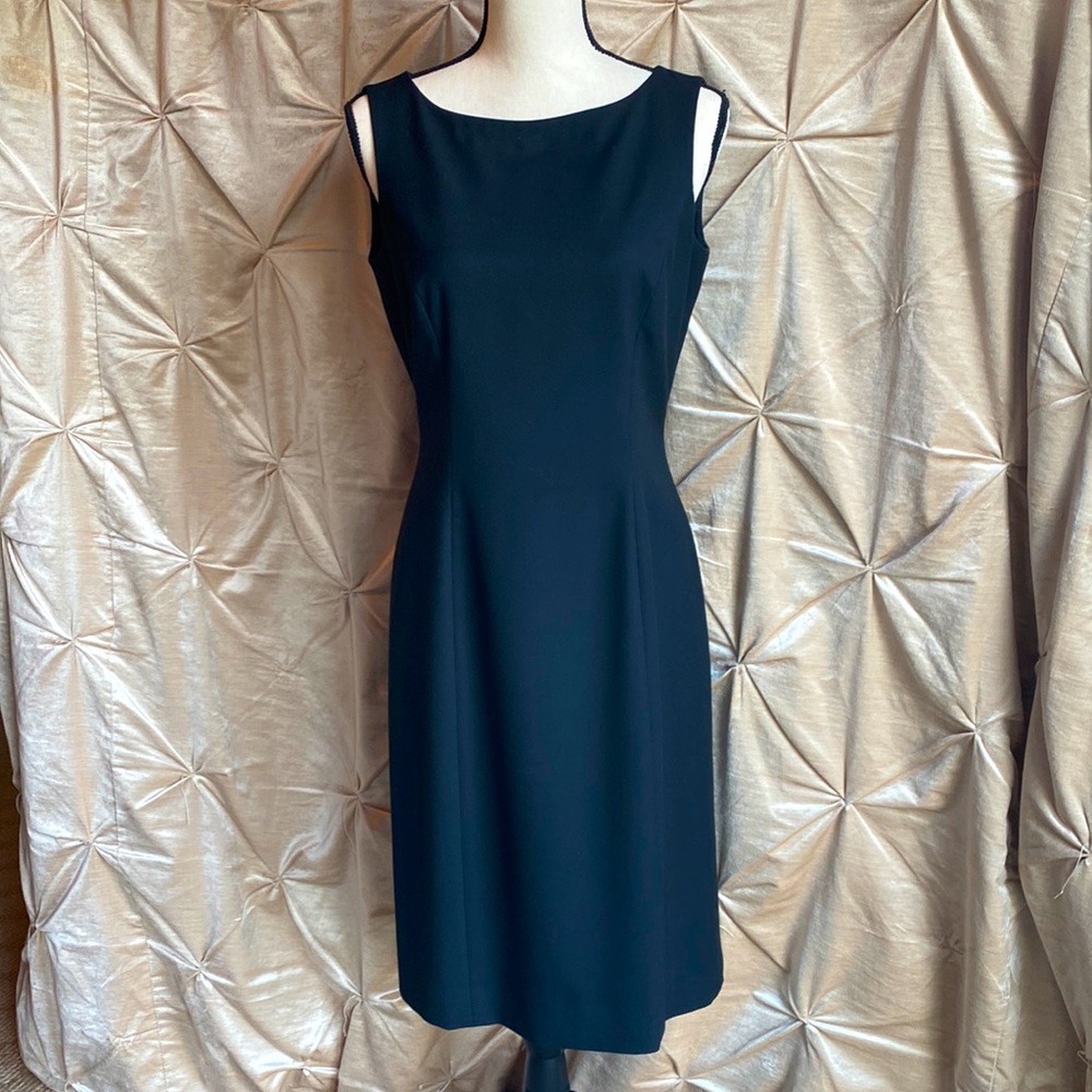 TAHARI Midi Women's Classic Black Sleeveless Dress